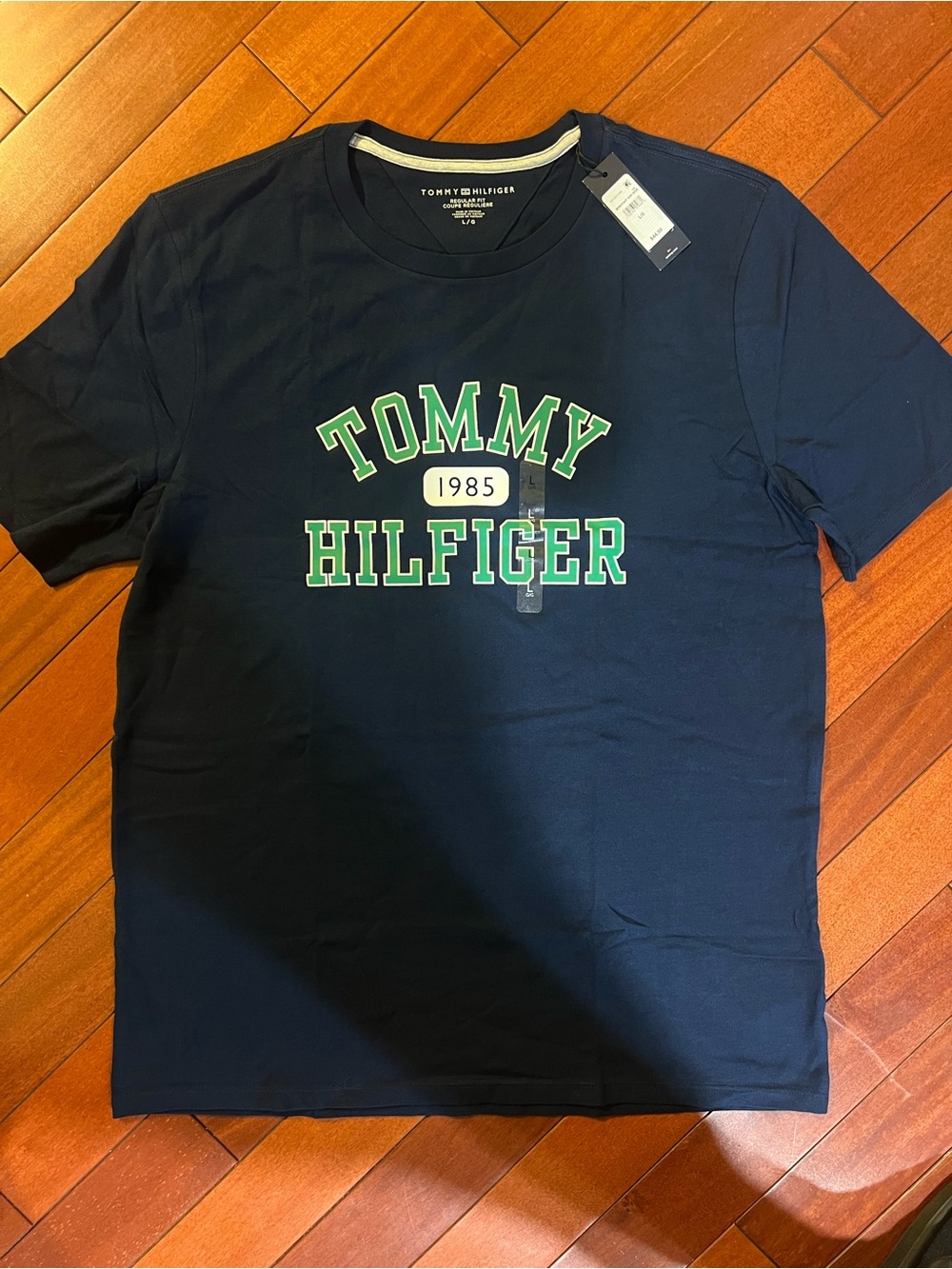 Tommy Hilfiger mens Navy Graphic Logo T-Shirt